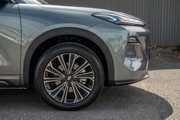 2026 Geely Starray EM-i Inspire Phev/At Carousel 7