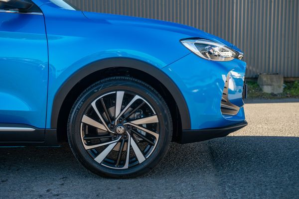 2025 MG ZS Essence 1.5Pt/Cvt Carousel 5