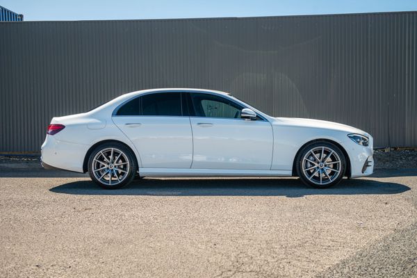 2022 Mercedes-Benz E 200 E200 2.0Pt/9At Carousel 5