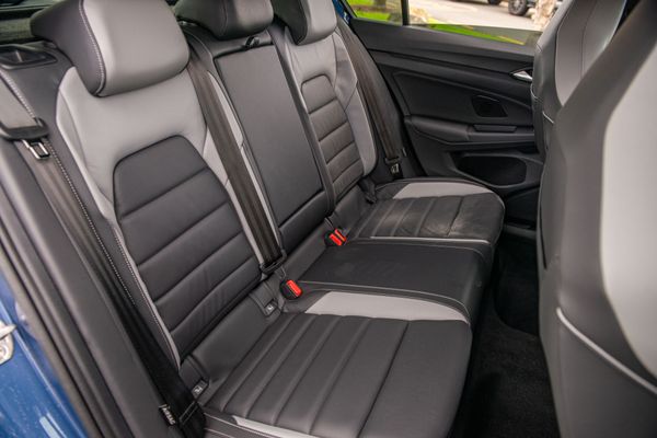 2026 Volkswagen Golf R-Line Touring package Carousel 11
