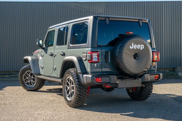 2026 Jeep Wrangler Rubicon 2.0P/4Wd/8At Carousel 1