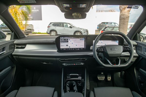 2026 Audi Q3 2.0TFSI 195kW S line quattro Sportback Carousel 12