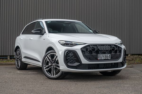 2026 Audi Q5 2.0TFSI MHEV+ S line quattro