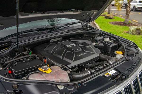 2016 Jeep Grand Cherokee Limited 3.0D4wd8a/Sw Carousel 7