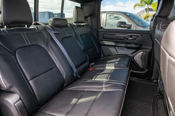 2026 RAM 1500 Limited I6 Rb Night Carousel 14