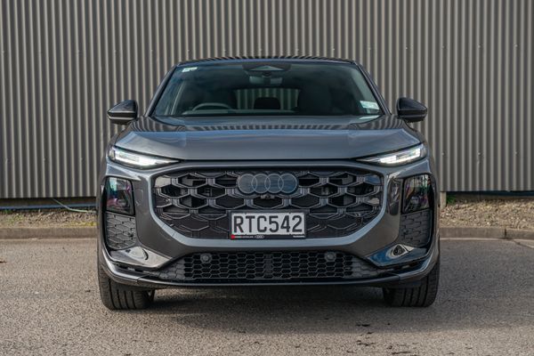 2026 Audi Q3 2.0TFSI 195kW S line quattro Sportback Carousel 1