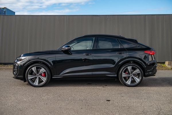 2026 Audi SQ5 3.0TFSI 270kW MHEV+ Sportback quattro Carousel 7