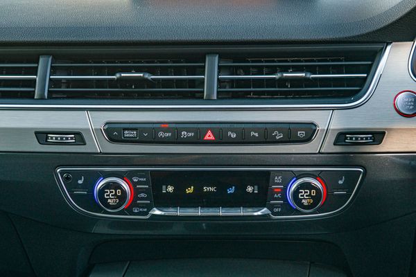 2020 Audi SQ7 4.0TDI 320kW quattro Carousel 14