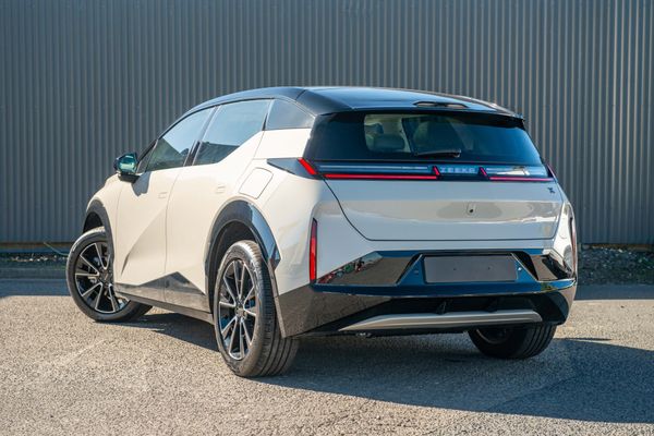2026 Zeekr X Rwd 66Kwh/Ev/At Carousel 1