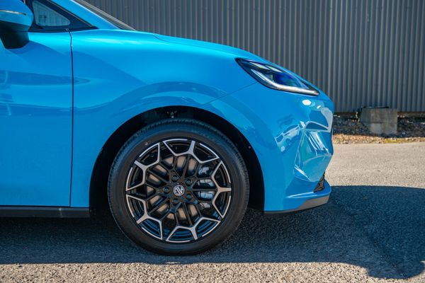 2026 MG 4 EV URBAN 54KWh ESSENCE Carousel 7