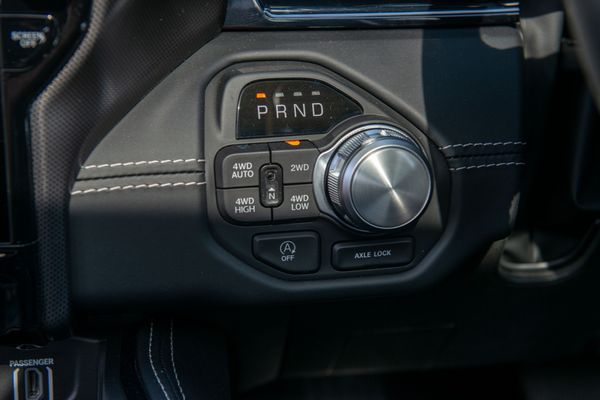 2026 RAM 1500 Limited I6 Rb Night Carousel 14