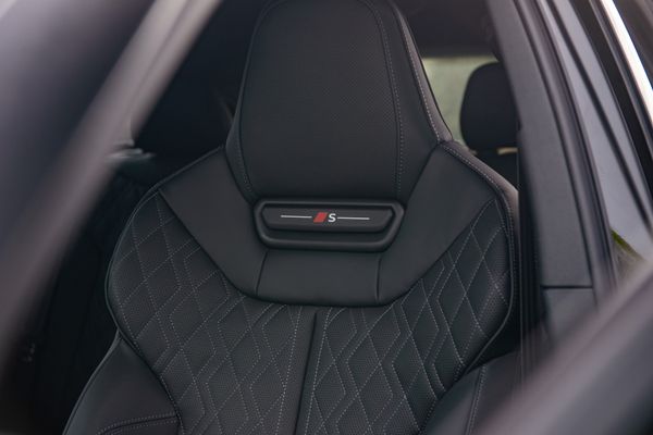 2026 Audi A6 3.0TFSI 270kW MHEV+ quattro Avant Carousel 18