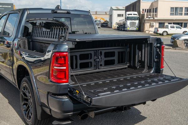 2026 RAM 1500 Limited I6 Rb Night Carousel 19