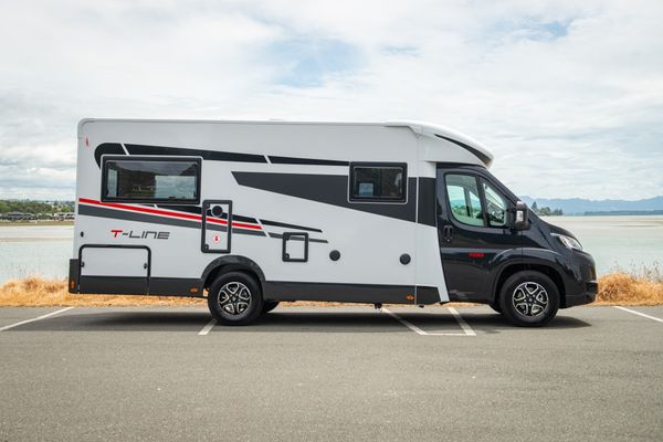 2026 Roller Team T-Line 700 Fiat Ducato Carousel 1