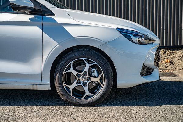 2026 MG 3 ESSENCE 1.5T Carousel 7