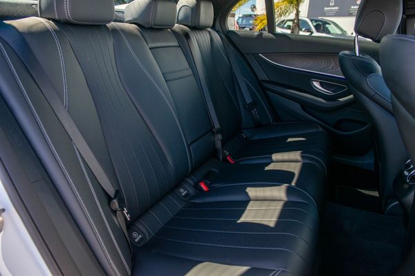 2022 Mercedes-Benz E 200 E200 2.0Pt/9At Carousel 11