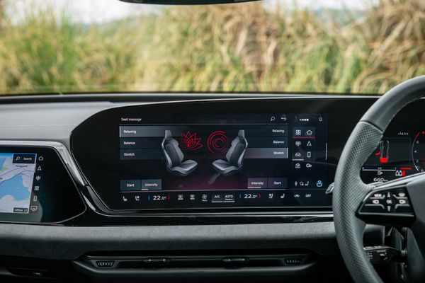 2025 Audi S5 Avant 3.0TFSI 270kW quattro Carousel 18