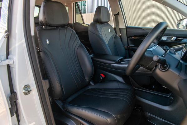 2026 Geely Starray EM-i Inspire Phev/At Carousel 11