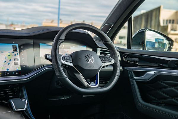 2026 Volkswagen Touareg R Phev Carousel 13