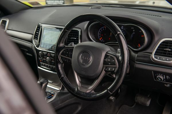 2021 Jeep Grand Cherokee Limited 3.6P/4Wd/8At Carousel 11