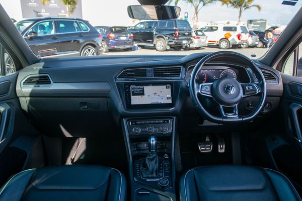 2018 Volkswagen Tiguan TSI R-Line 4Motion Carousel 5