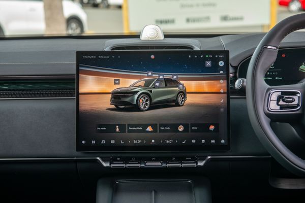 2026 Zeekr 7X Awd Performance Carousel 12