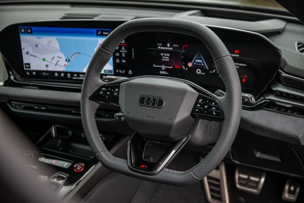 2025 Audi S5 Avant 3.0TFSI 270kW quattro Carousel 9