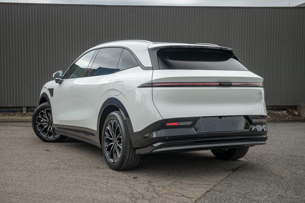 2026 Zeekr 7X Lr Rwd 100Kwh Carousel 1