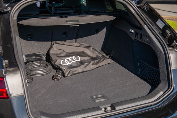 2026 Audi A6 e-tron S line RWD Avant Carousel 18