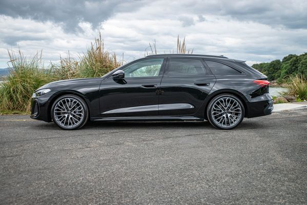 2025 Audi S5 Avant 3.0TFSI 270kW quattro Carousel 7