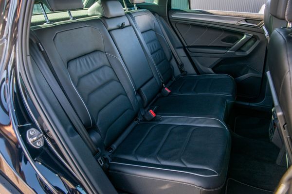 2018 Volkswagen Tiguan TSI R-Line 4Motion Carousel 12