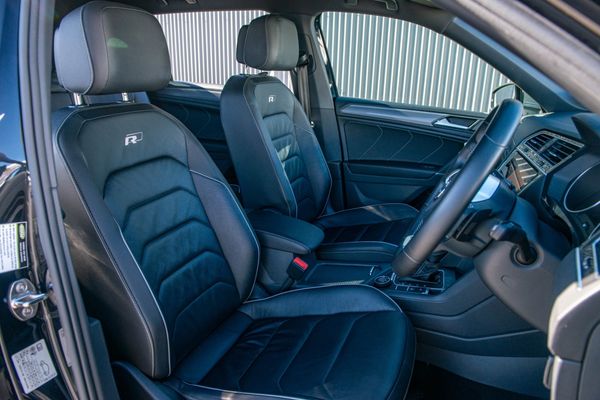 2020 Volkswagen Tiguan Allspace TSI R-Line 4Motion 2.0 Carousel 11