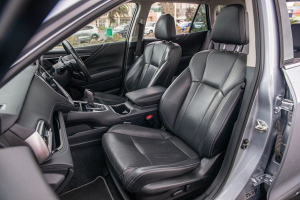 2022 Subaru Outback Touring 2.5P/4Wd Carousel 9