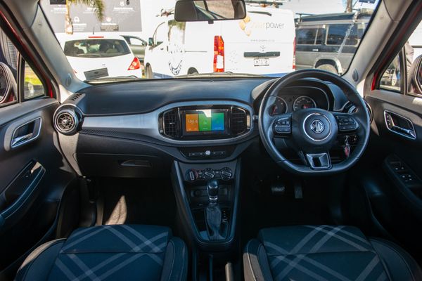 2019 MG 3 Core 1.5P/4At Carousel 17
