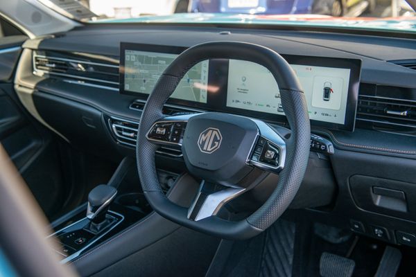 2026 MG HS Excite Super Hybrid PHEV Carousel 8