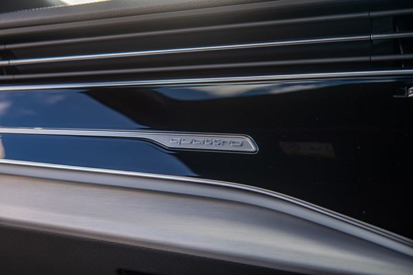 2026 Audi Q7 50 TDI 210kW S line quattro Carousel 15