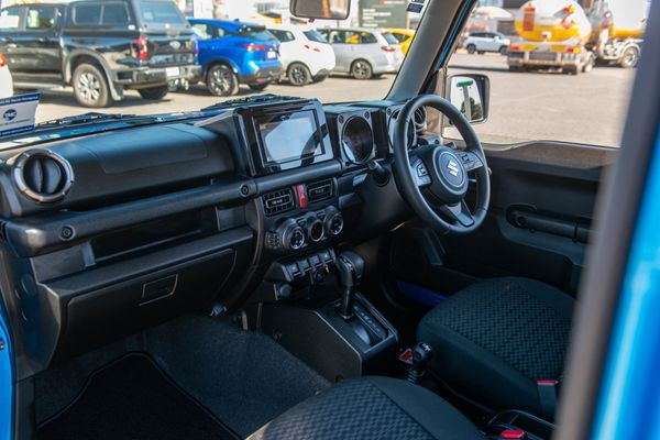 2026 Suzuki Jimny Sierra 1.5P/4Wd/4At Carousel 10