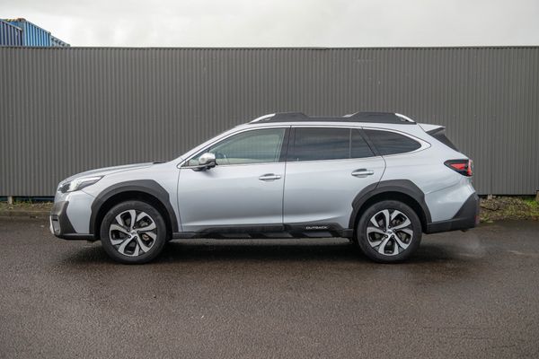 2022 Subaru Outback Touring 2.5P/4Wd Carousel 13