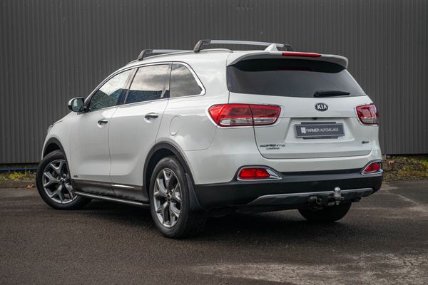 2016 Kia Sorento Ltd 2.2D/4Wd/6At/Sw Carousel 8