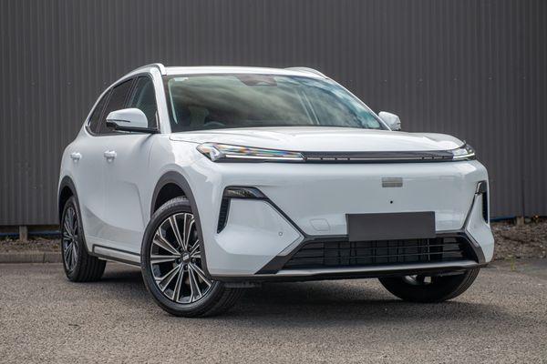 2026 Geely Starray EM-i Inspire Phev/At
