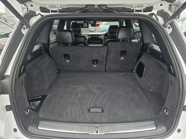 2024 Jeep Grand Cherokee Overland 3.6P/4Wd Carousel 17
