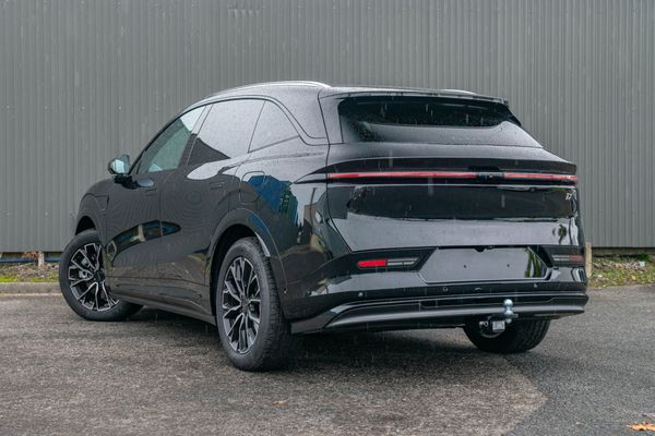 2026 Zeekr 7X Long Range RWD 100kwh Carousel 1