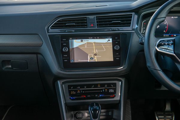 2021 Volkswagen Tiguan TSI R-Line 2WD 1.4 Carousel 13