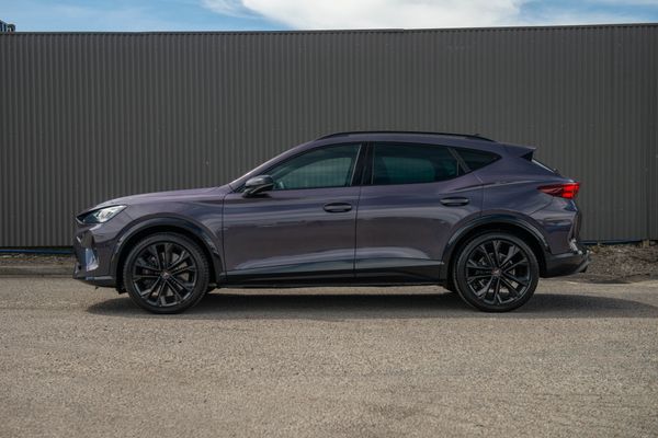 2026 CUPRA Formentor VZ 2.0 245kW AWD Pantera Edition Carousel 7