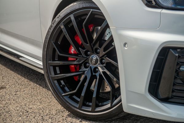 2021 Audi RS4 Avant 2.9TFSI 331kW quattro Carousel 4