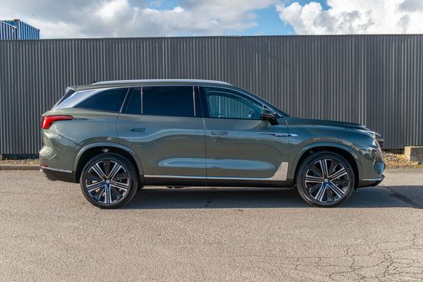 2026 MG QS ESSENCE 2.0T AWD Carousel 5