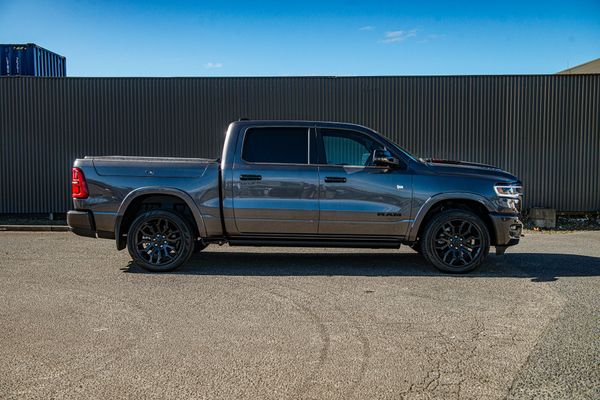 2026 RAM 1500 Limited I6 Rb Night Carousel 4