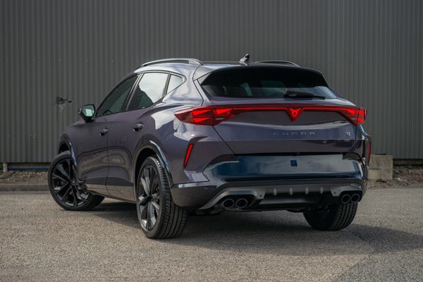2026 CUPRA Formentor VZ 2.0 245kW AWD Pantera Edition Carousel 8