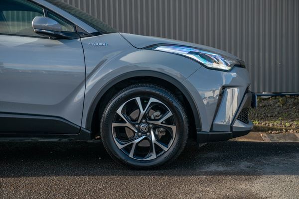 2023 Toyota C-HR 1.8Ph/Hd Carousel 5
