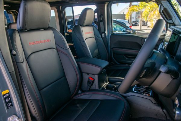 2026 Jeep Wrangler Rubicon 2.0P/4Wd/8At Carousel 9